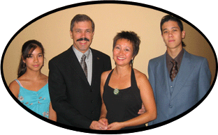 Jean-Luc and Abbie Pilon with their children Thomas and Laina